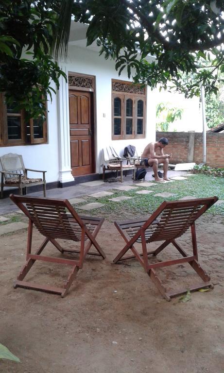 Rose Blossom Hotel Mirissa Ngoại thất bức ảnh