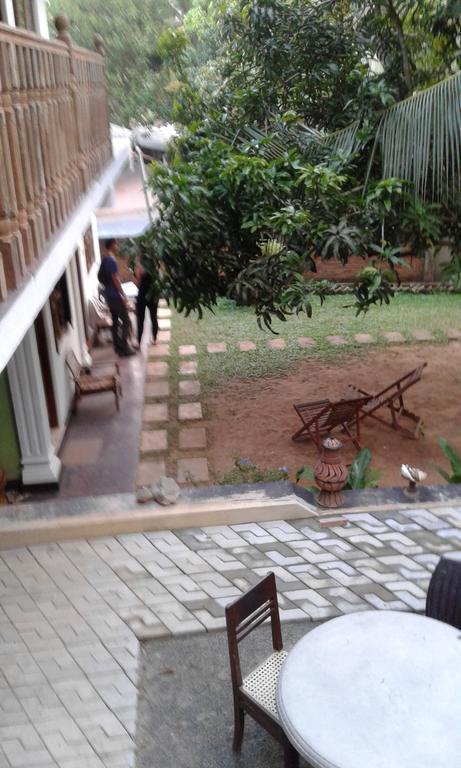 Rose Blossom Hotel Mirissa Ngoại thất bức ảnh